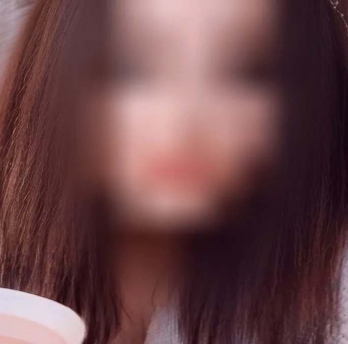 Antonia, 23