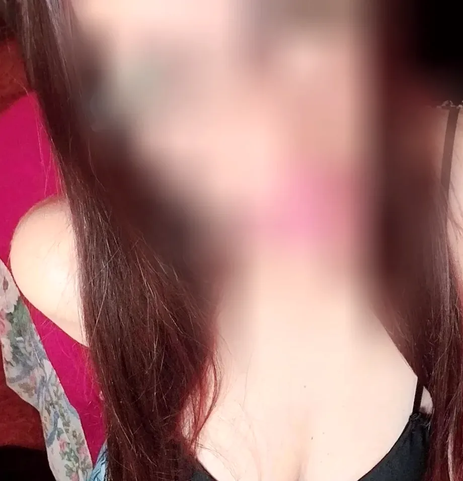 Carina, 37
