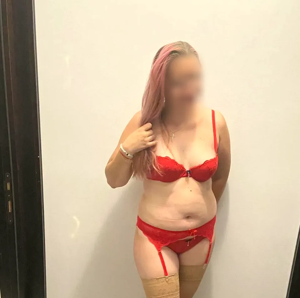 Carina, 32