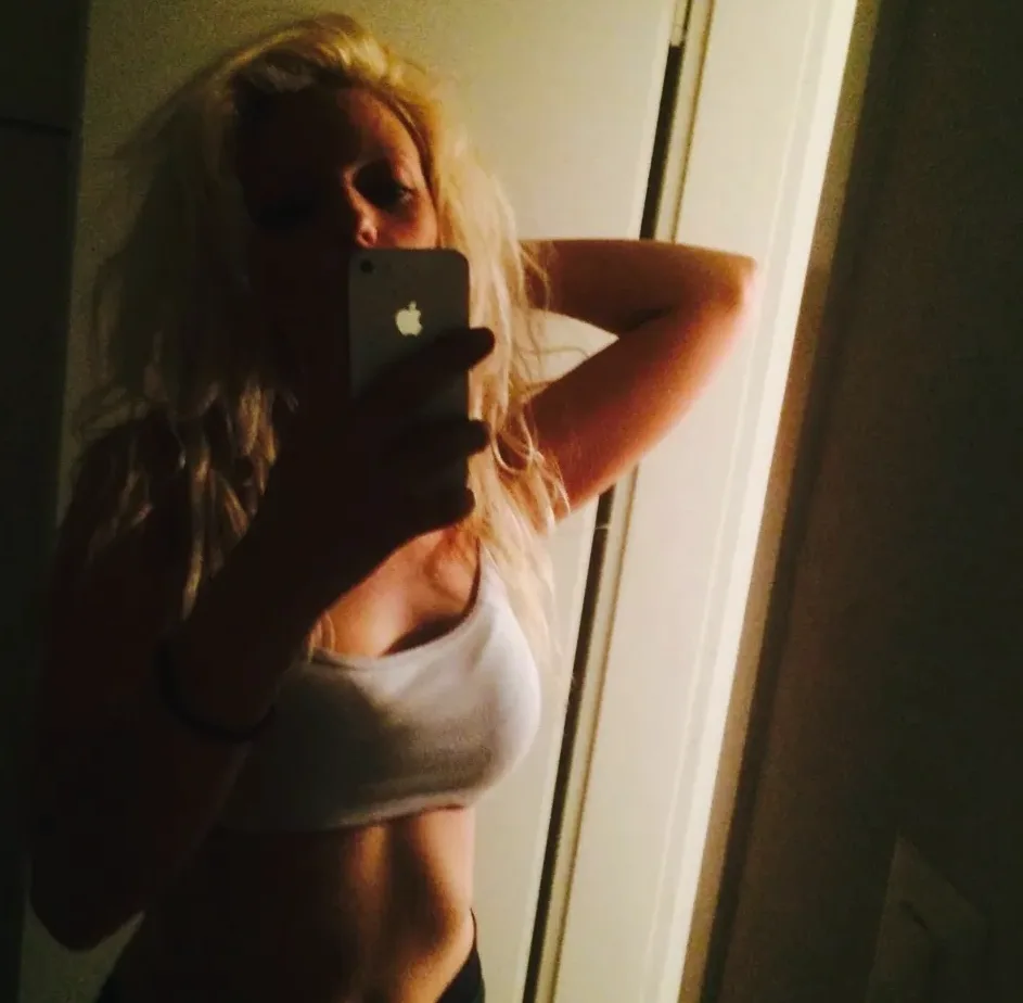 Nisa, 33