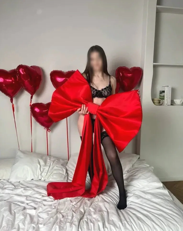 Simone, 20
